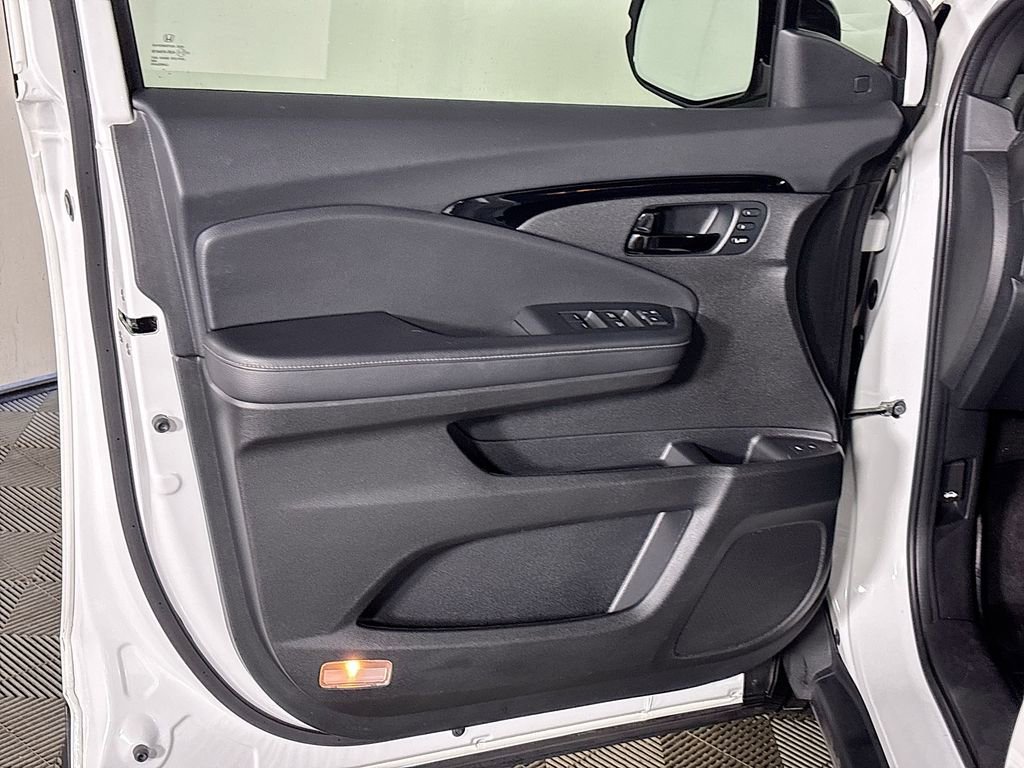 Used 2022 Honda Passport Elite image 10