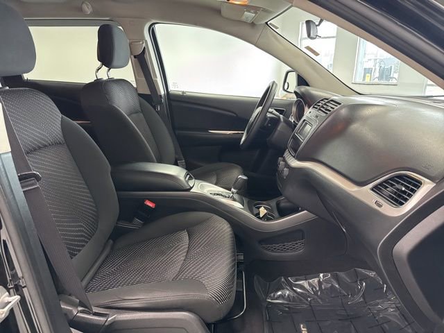 Used 2016 Dodge Journey SXT w/ Comfort/Convenience Group image 24