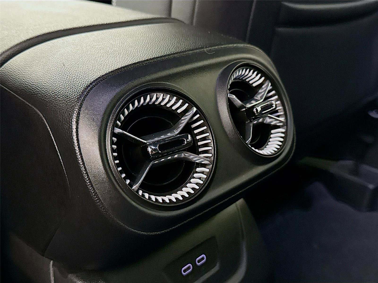 Used 2024 Chevrolet Blazer EV LT image 25