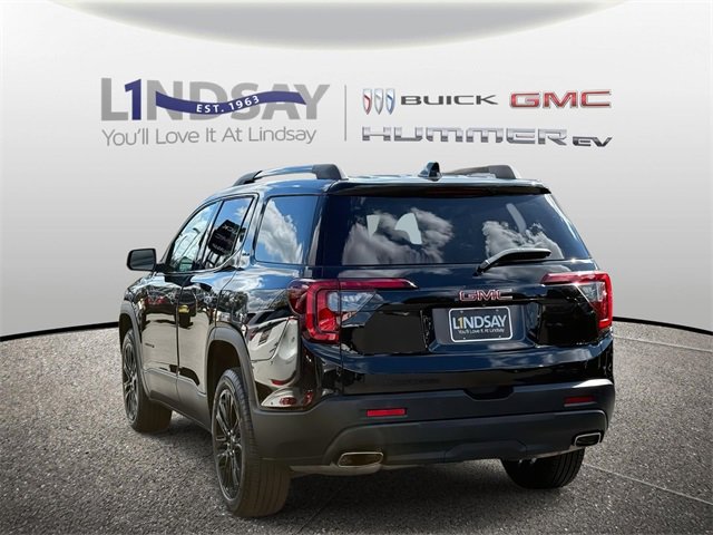 Certified 2023 GMC Acadia SLE w/ Driver Convenience Package image 4