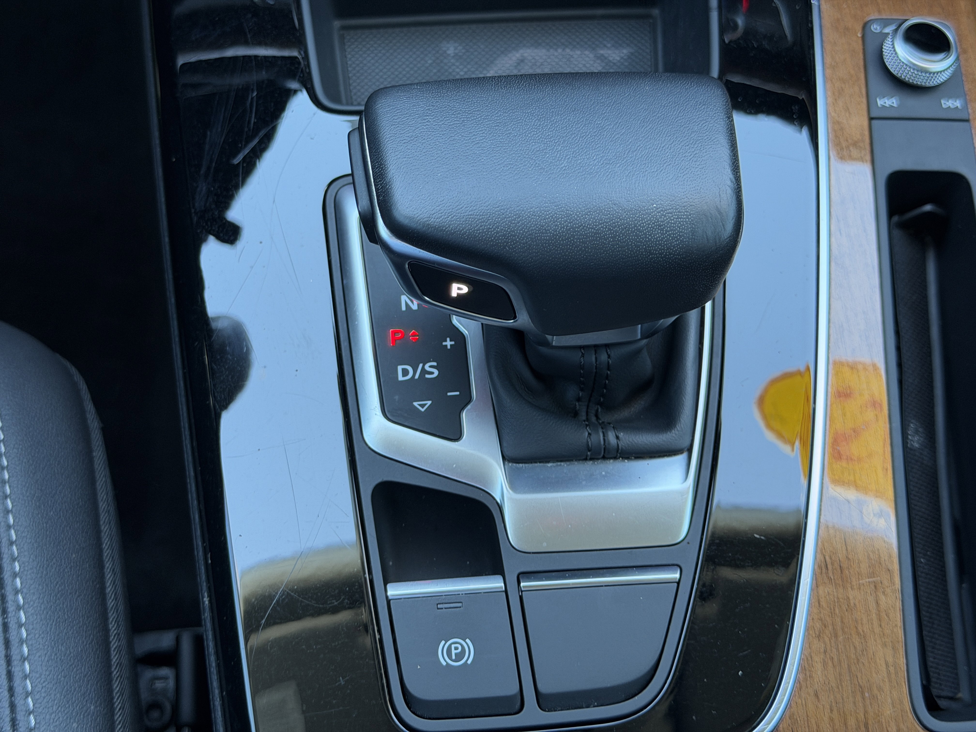 Used 2023 Audi Q5 2.0T Premium w/ Convenience Package image 22