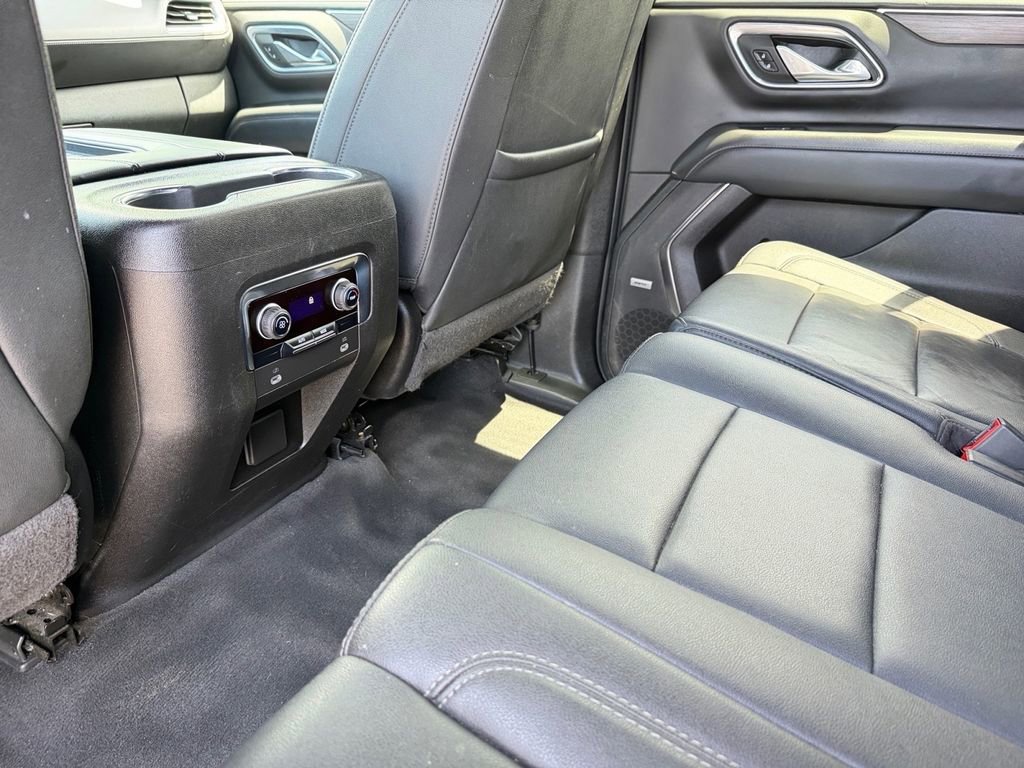 Used 2023 Chevrolet Suburban LT AWD/4WD image 18