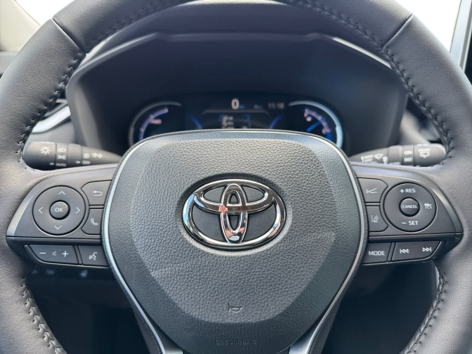 Used 2024 Toyota RAV4 XLE Premium w/ Weather Package AWD/4WD image 19