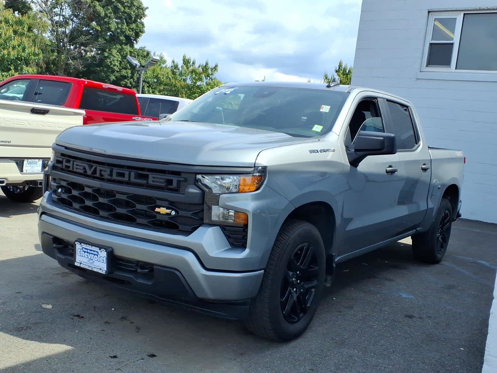 Certified 2025 Chevrolet Silverado 1500 Custom AWD/4WD image 3
