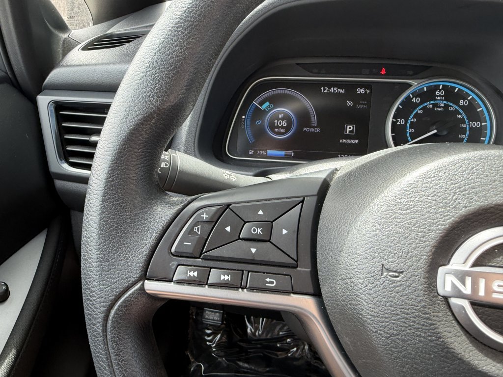 Used 2025 Nissan Leaf S FWD image 26