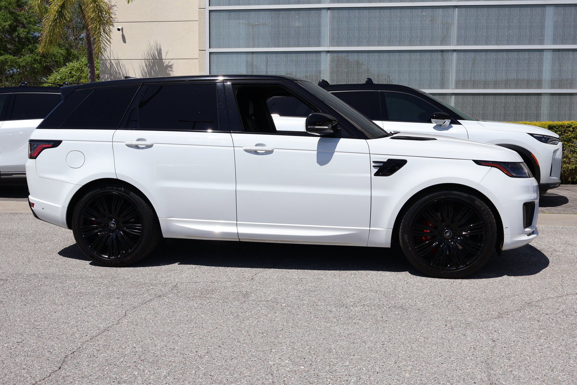Used 2021 Land Rover Range Rover Sport HSE Dynamic image 11