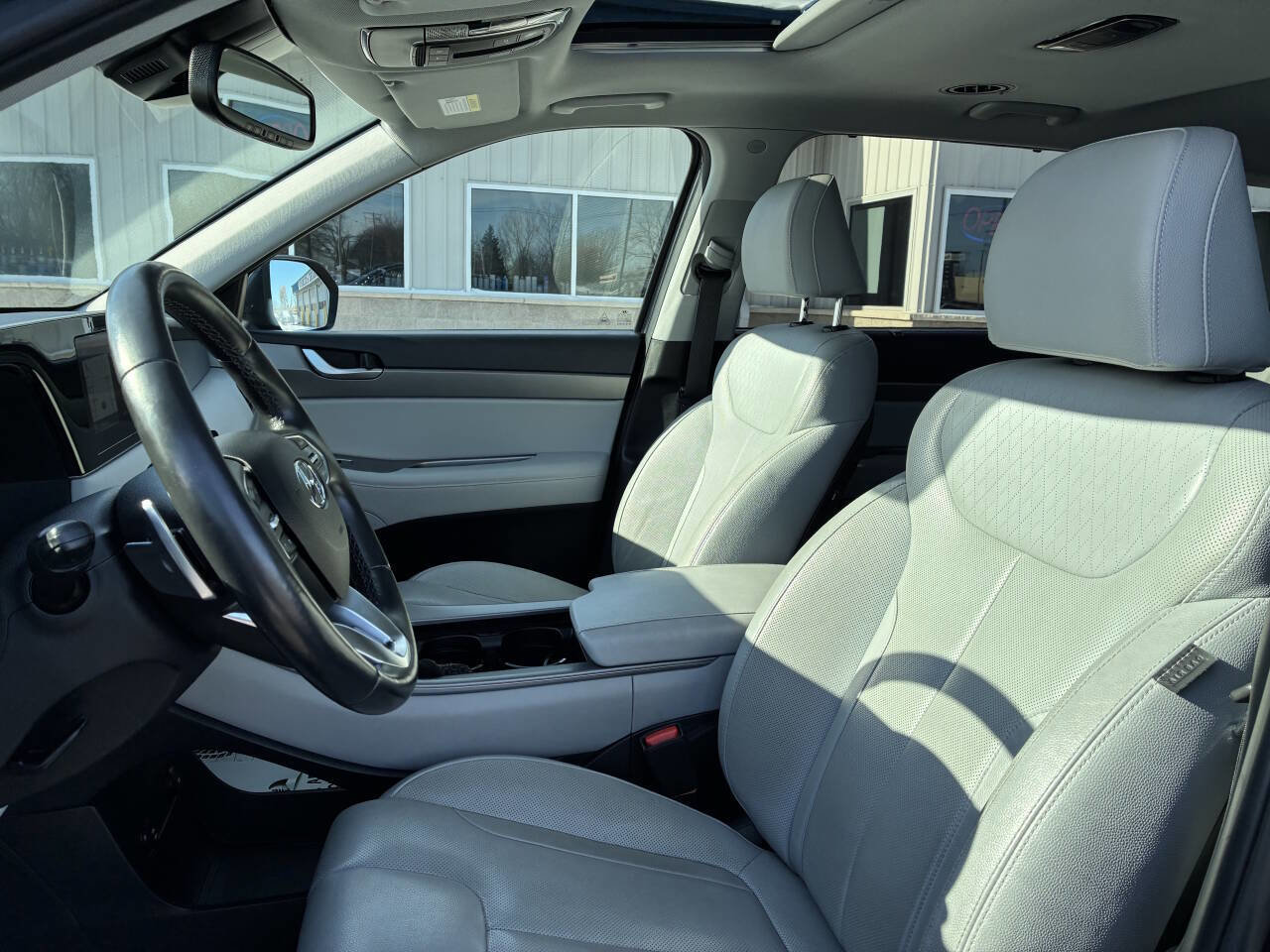 Used 2021 Hyundai Palisade SEL w/ Premium Package image 4