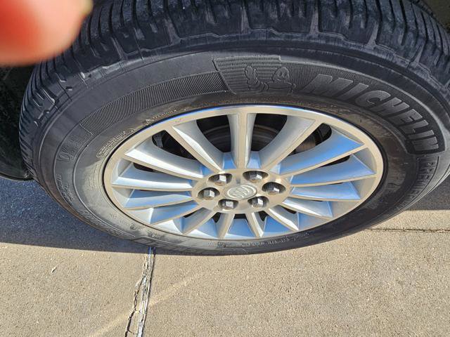 Used 2010 Buick Enclave CXL w/ Trailering Provision Package image 18