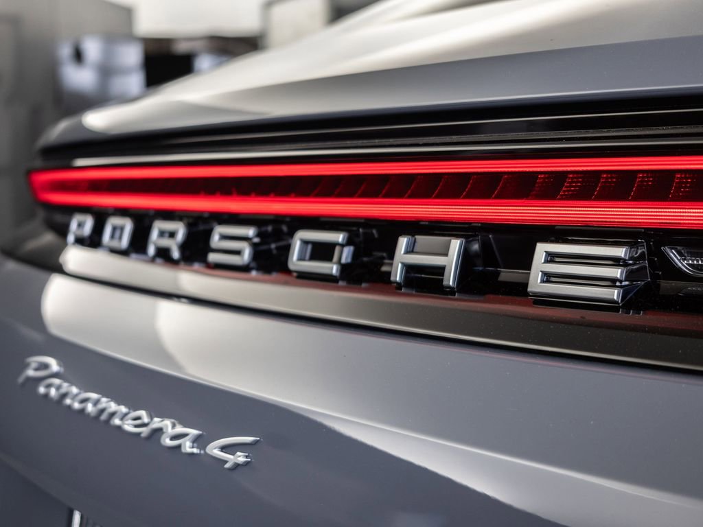 New 2026 Porsche Panamera 4 image 12