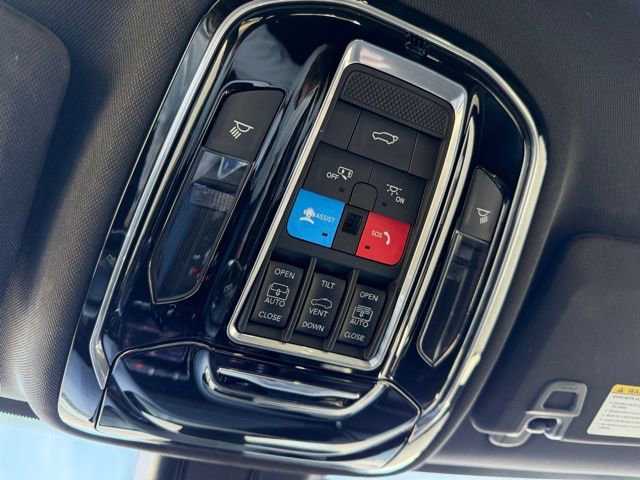 Used 2021 Jeep Grand Cherokee L Overland image 30