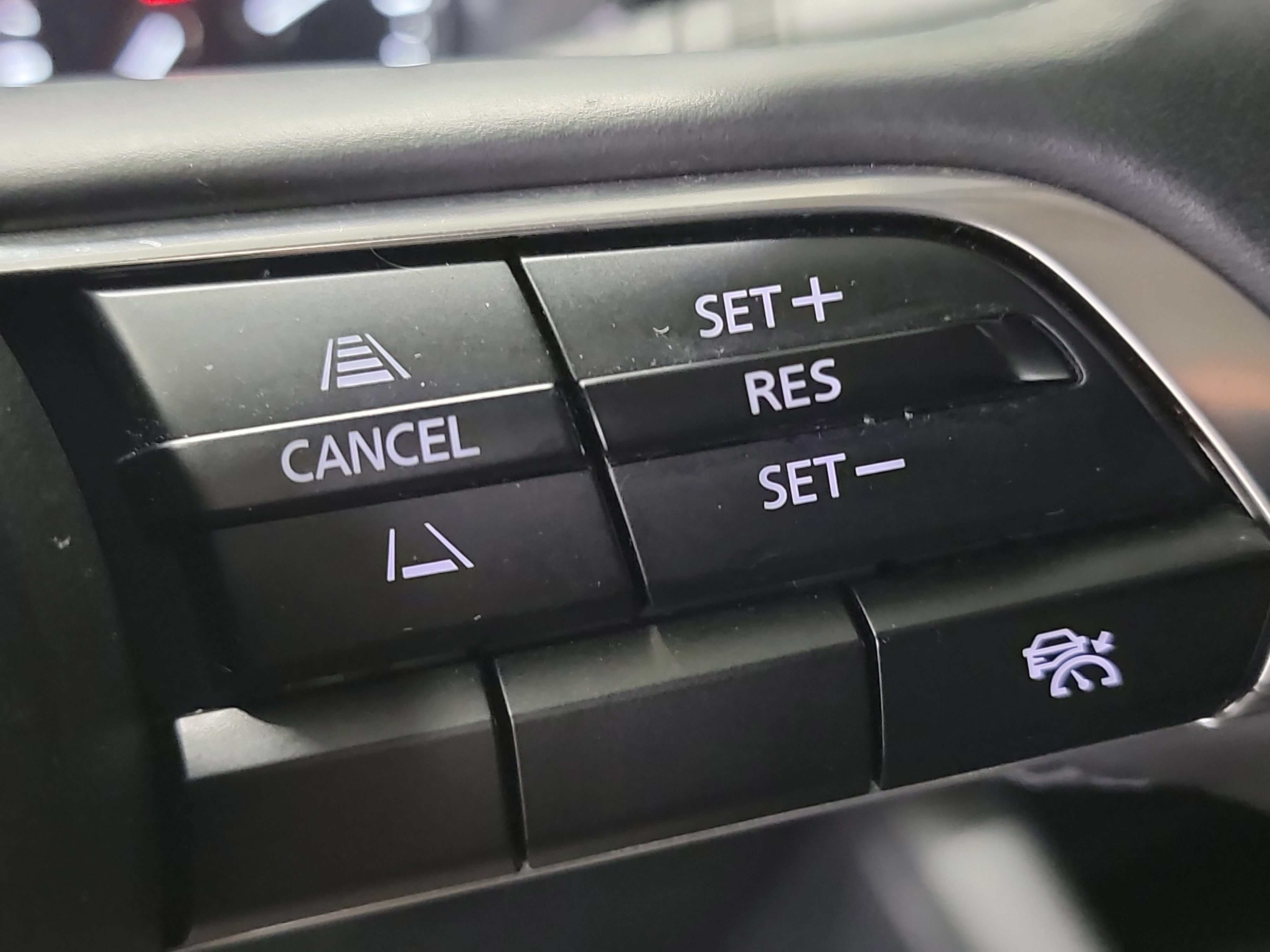 Used 2024 MAZDA MAZDA3 s FWD image 33