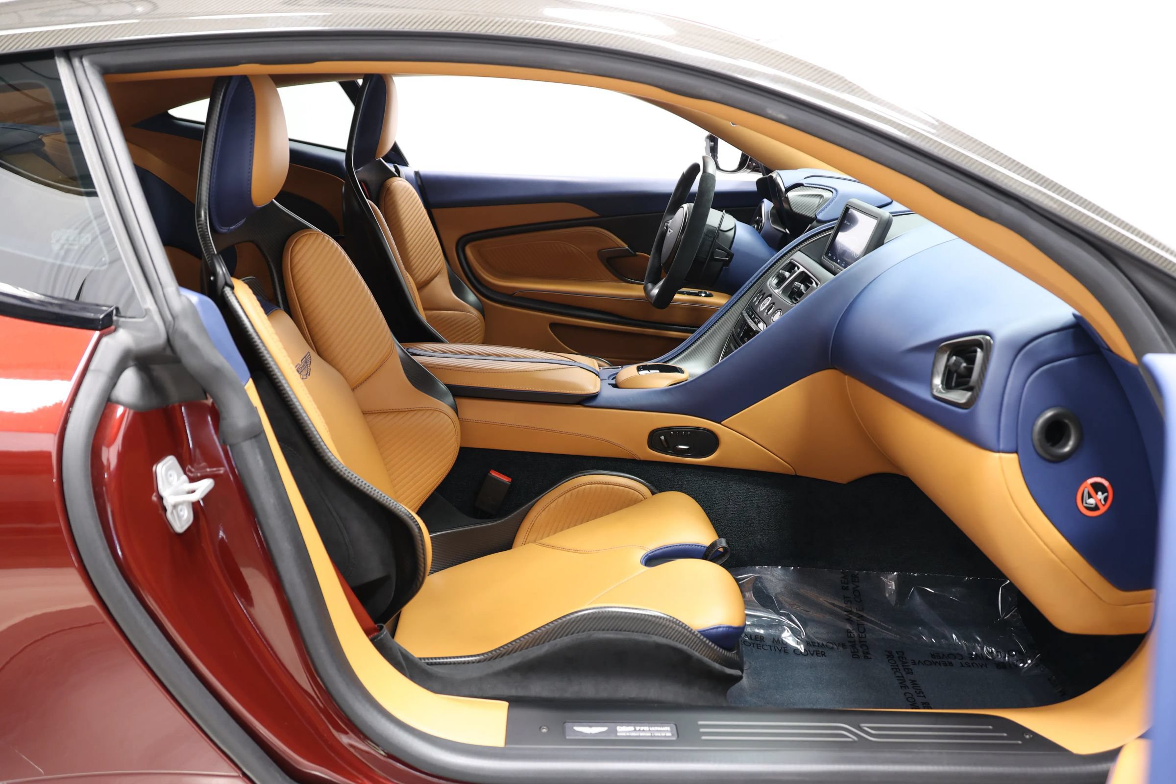 Used 2023 Aston Martin DBS Coupe RWD image 97