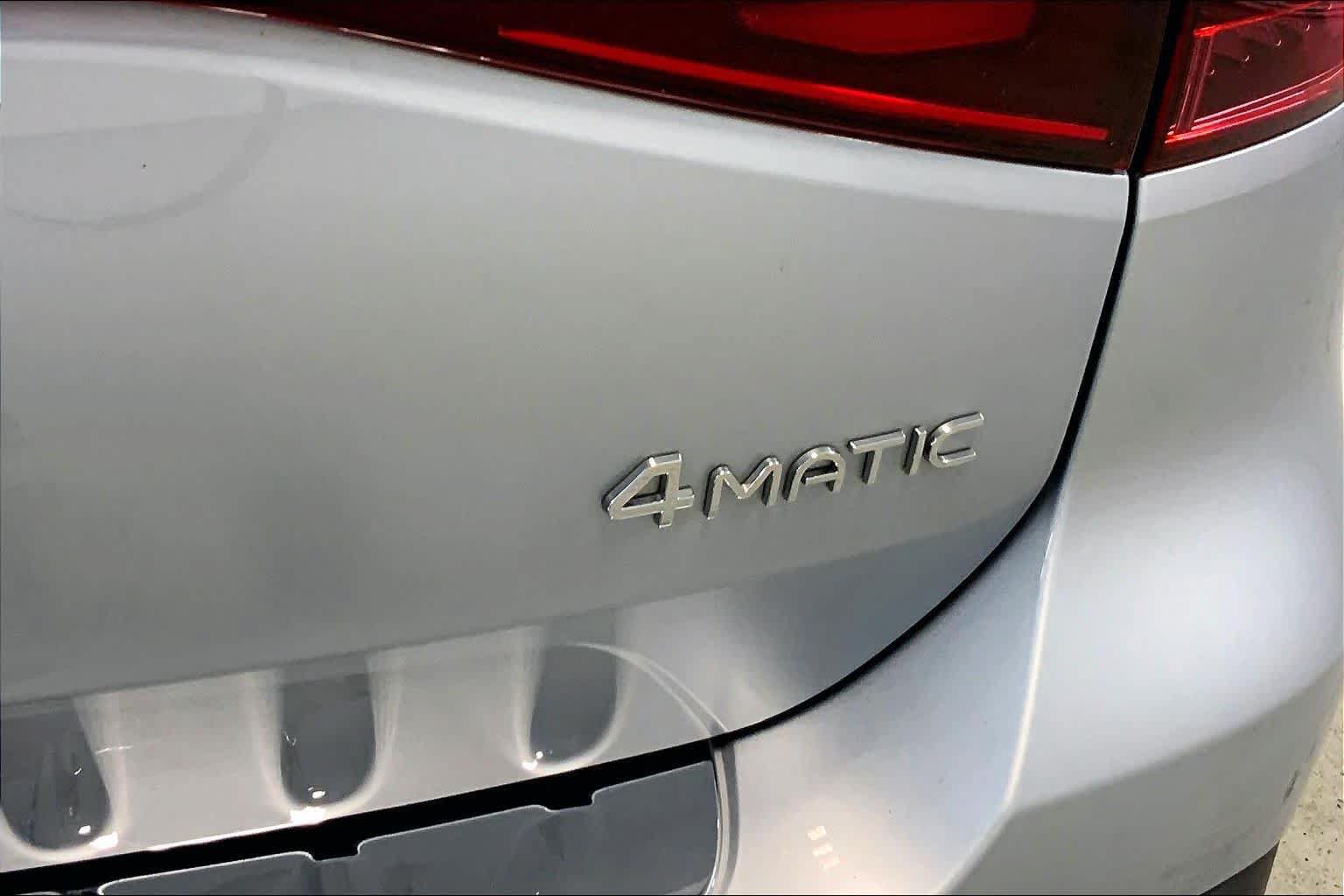 Used 2024 Mercedes-Benz EQB 300 4MATIC w/ Winter Package image 29
