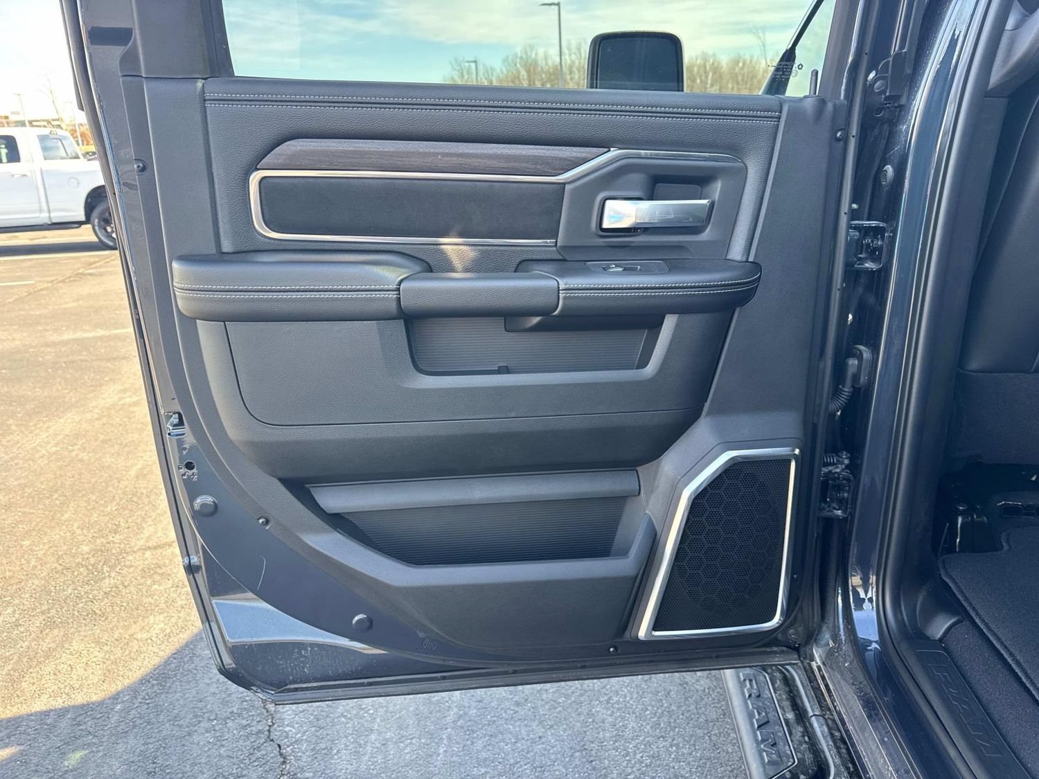 New 2026 RAM 2500 Laramie w/ Night Edition AWD/4WD image 17