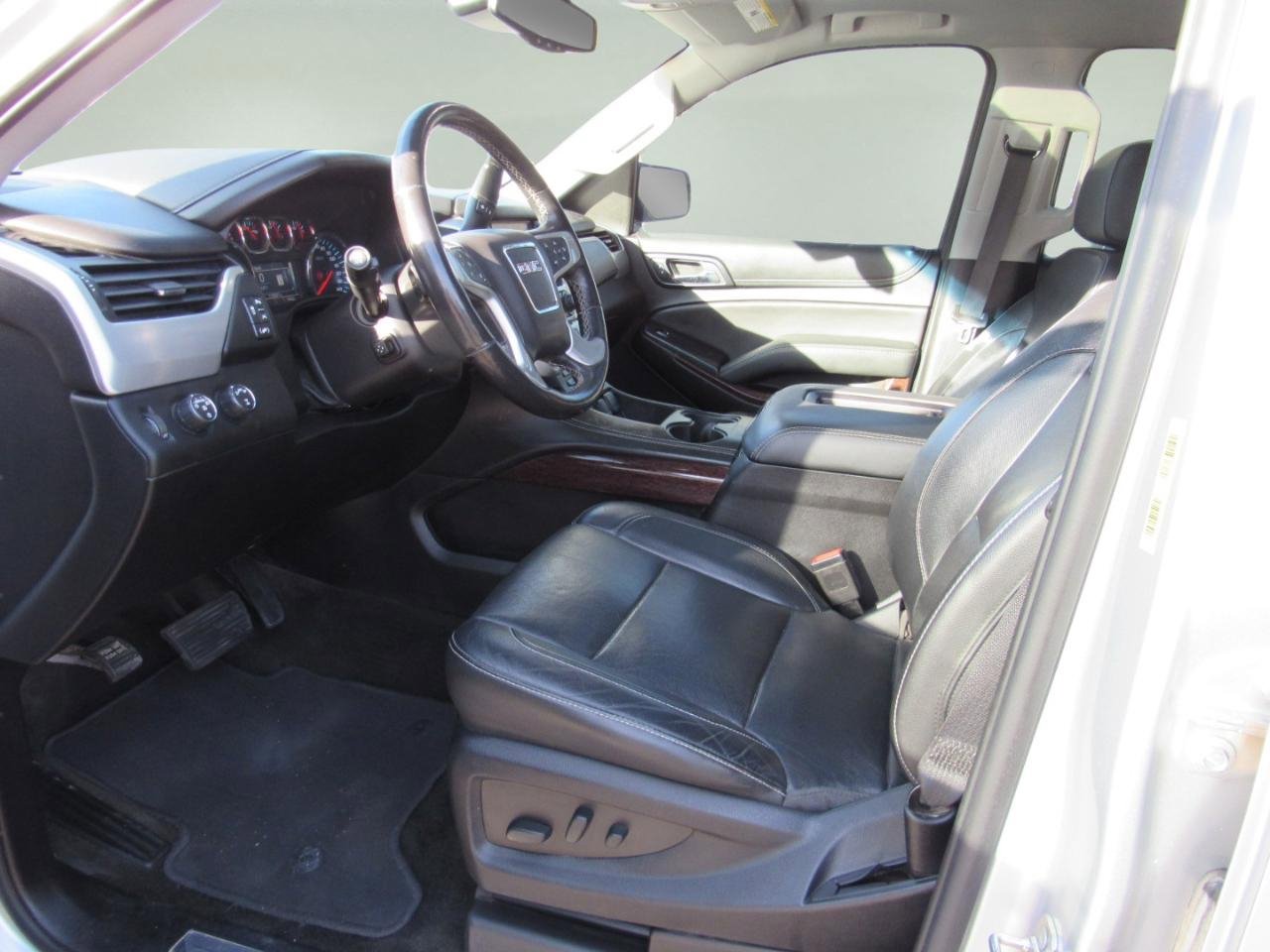 Used 2018 GMC Yukon SLT w/ Open Road Package image 12