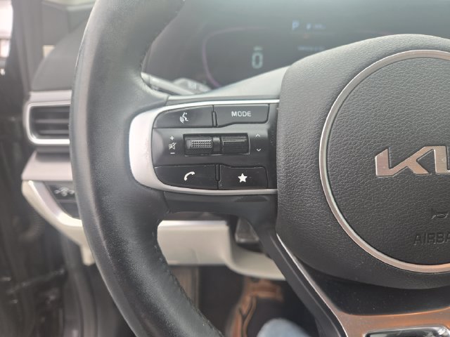Used 2024 Kia Sportage EX FWD image 15