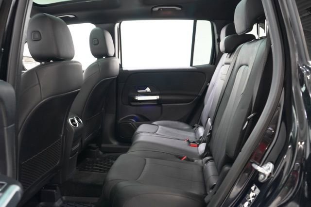 Used 2022 Mercedes-Benz GLB 250 4MATIC image 35