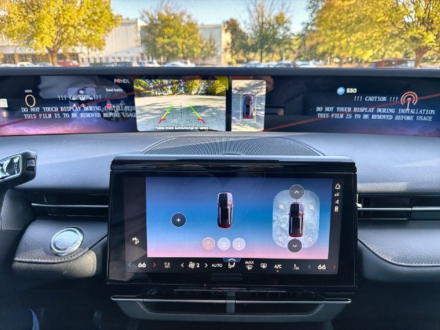 New 2026 Lincoln Nautilus Reserve w/ Jet Appearance Package AWD/4WD image 17