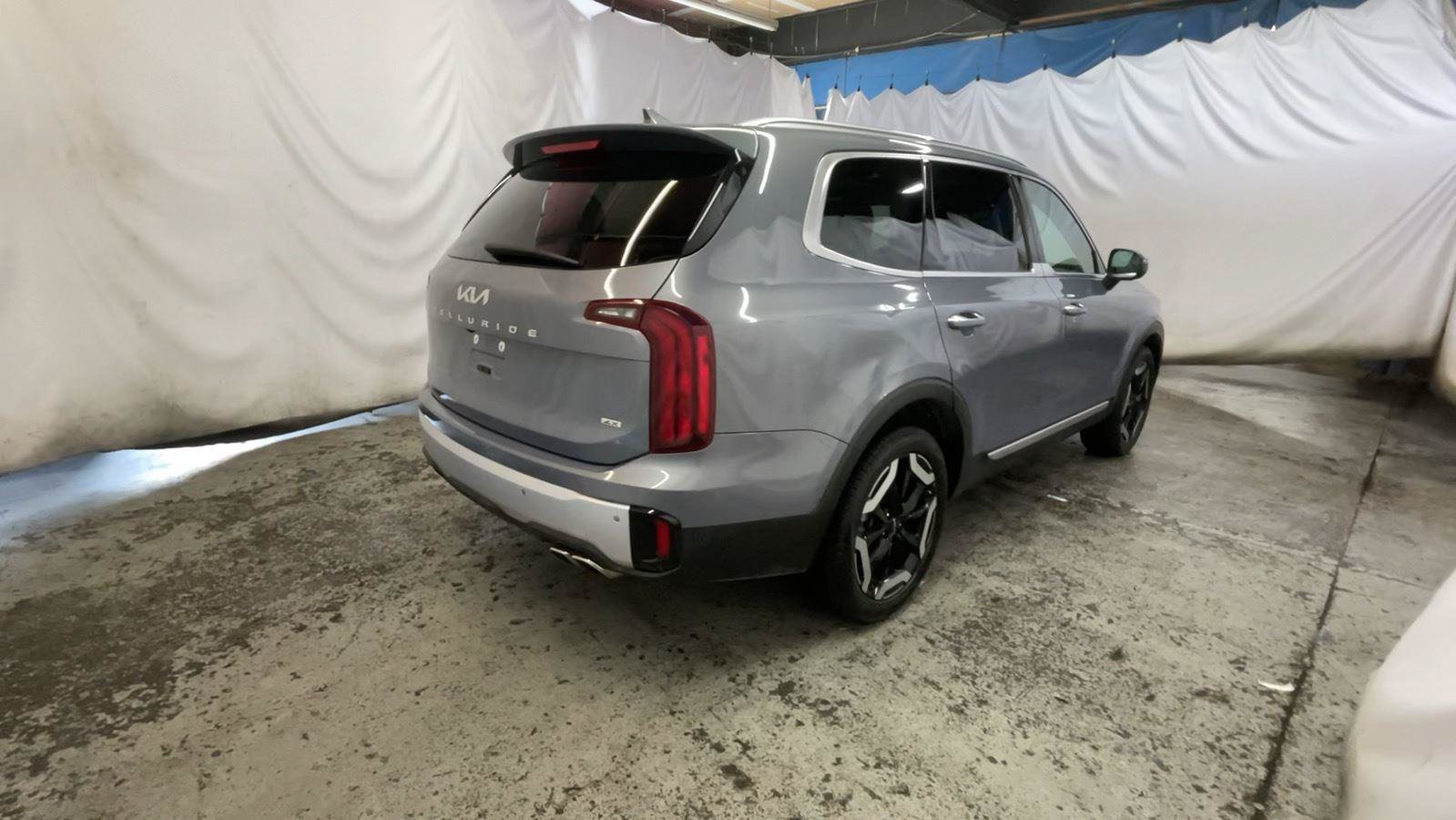 Used 2024 Kia Telluride S w/ S Sunroof Package AWD/4WD image 5
