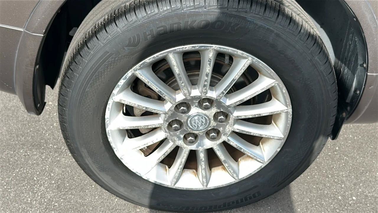 Used 2011 Buick Enclave CXL AWD/4WD image 16