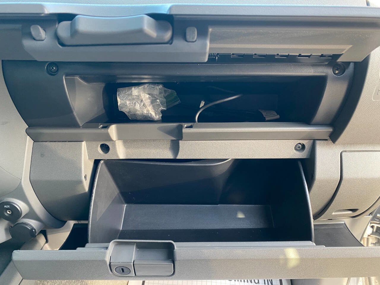 Used 2012 Nissan Frontier SV w/ SV Premium Utility Pkg image 32