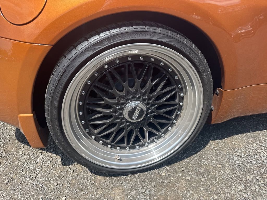 Used 2005 Nissan 350Z Touring RWD image 25