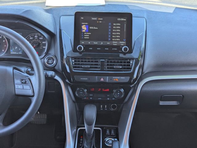 Used 2024 Mitsubishi Eclipse Cross LE image 13