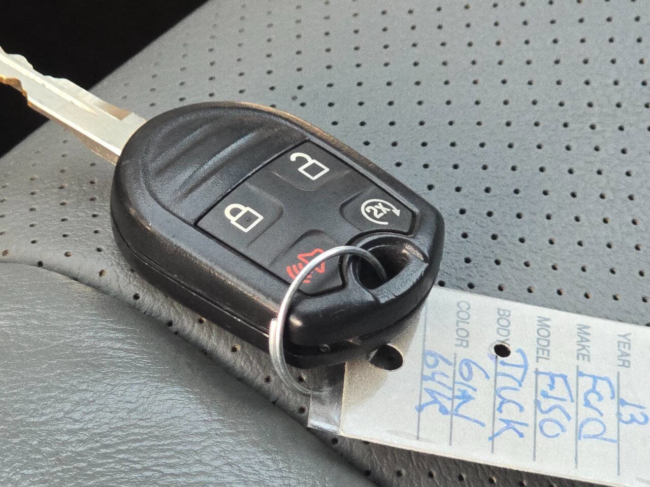 Used 2013 Ford F150 Lariat w/ Lariat Chrome Pkg image 32