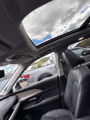Used 2024 Toyota Grand Highlander AWD image 23