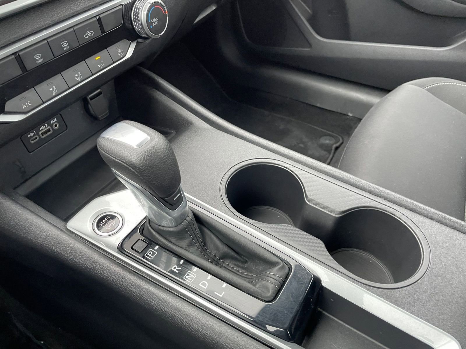 Used 2025 Nissan Altima 2.5 SV image 40