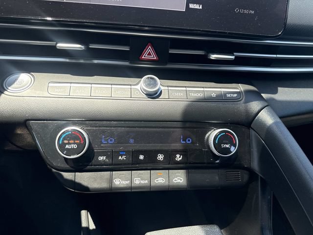 Certified 2024 Hyundai Elantra SEL FWD image 21
