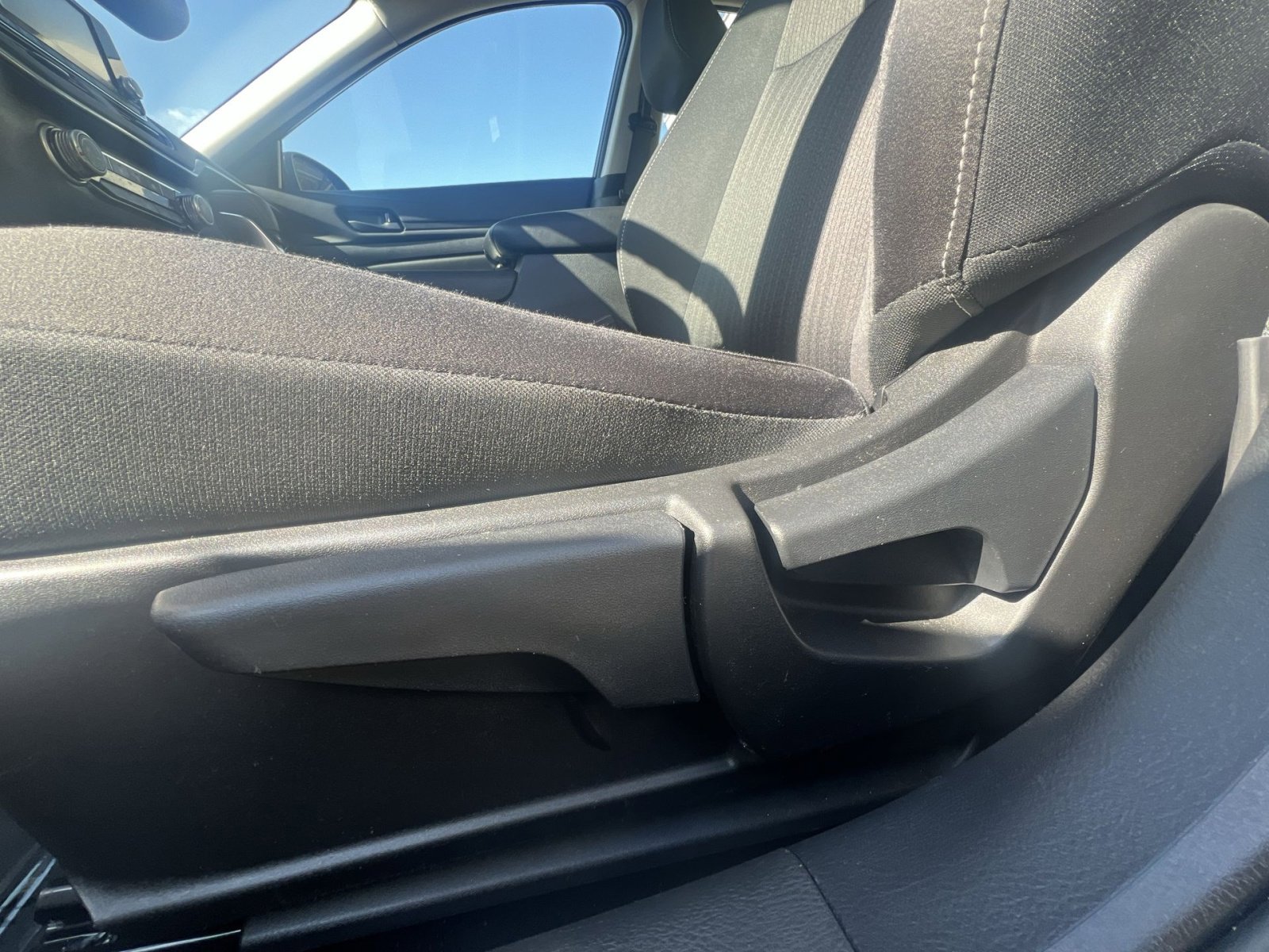 Used 2024 Nissan Altima 2.5 S FWD image 22