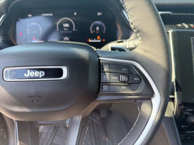 Used 2023 Jeep Grand Cherokee Altitude AWD/4WD image 22