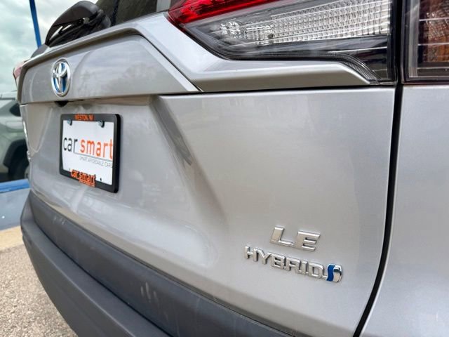 Used 2020 Toyota RAV4 LE AWD/4WD image 9