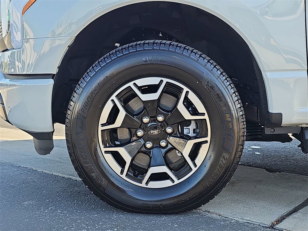 Used 2023 Ford F150 Lightning XLT image 32