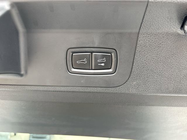 Used 2023 Porsche Panamera Panamera Base image 17