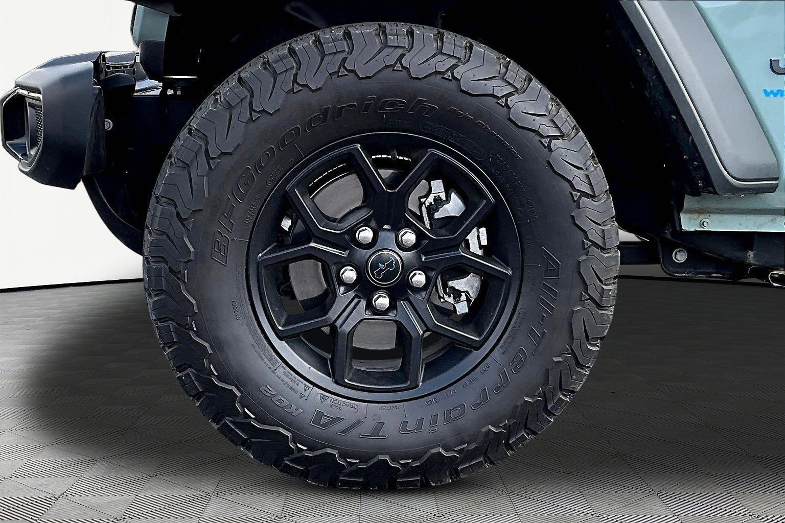 Used 2024 Jeep Wrangler Willys AWD/4WD image 33