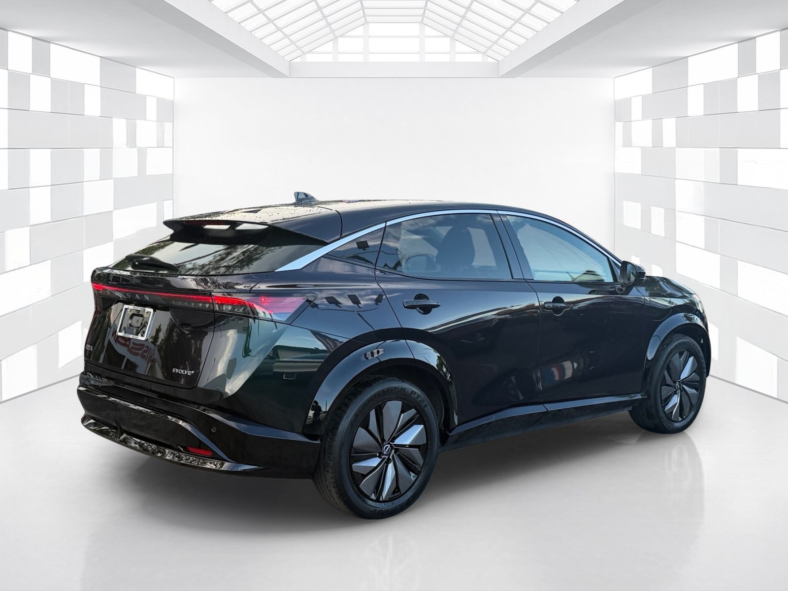 Certified 2024 Nissan Ariya FWD image 7