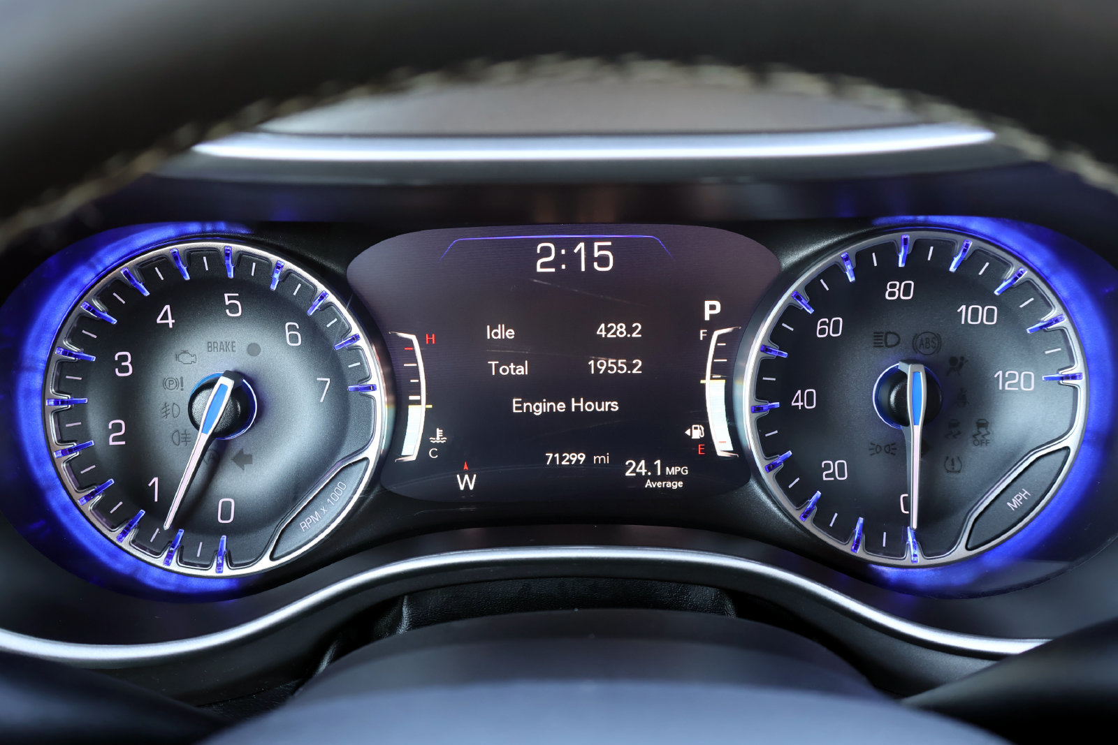 Used 2024 Chrysler Pacifica Touring-L FWD image 26