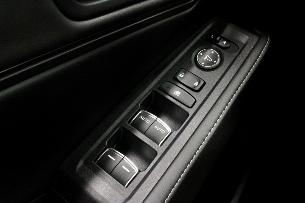 Used 2025 Honda Accord Sport image 25