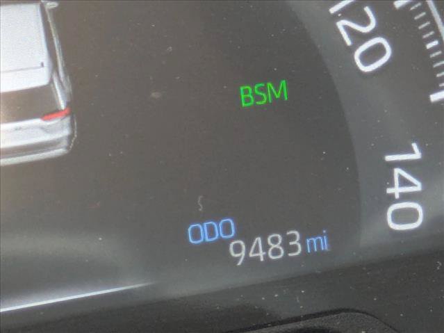 Used 2025 Toyota RAV4 XLE AWD/4WD image 10