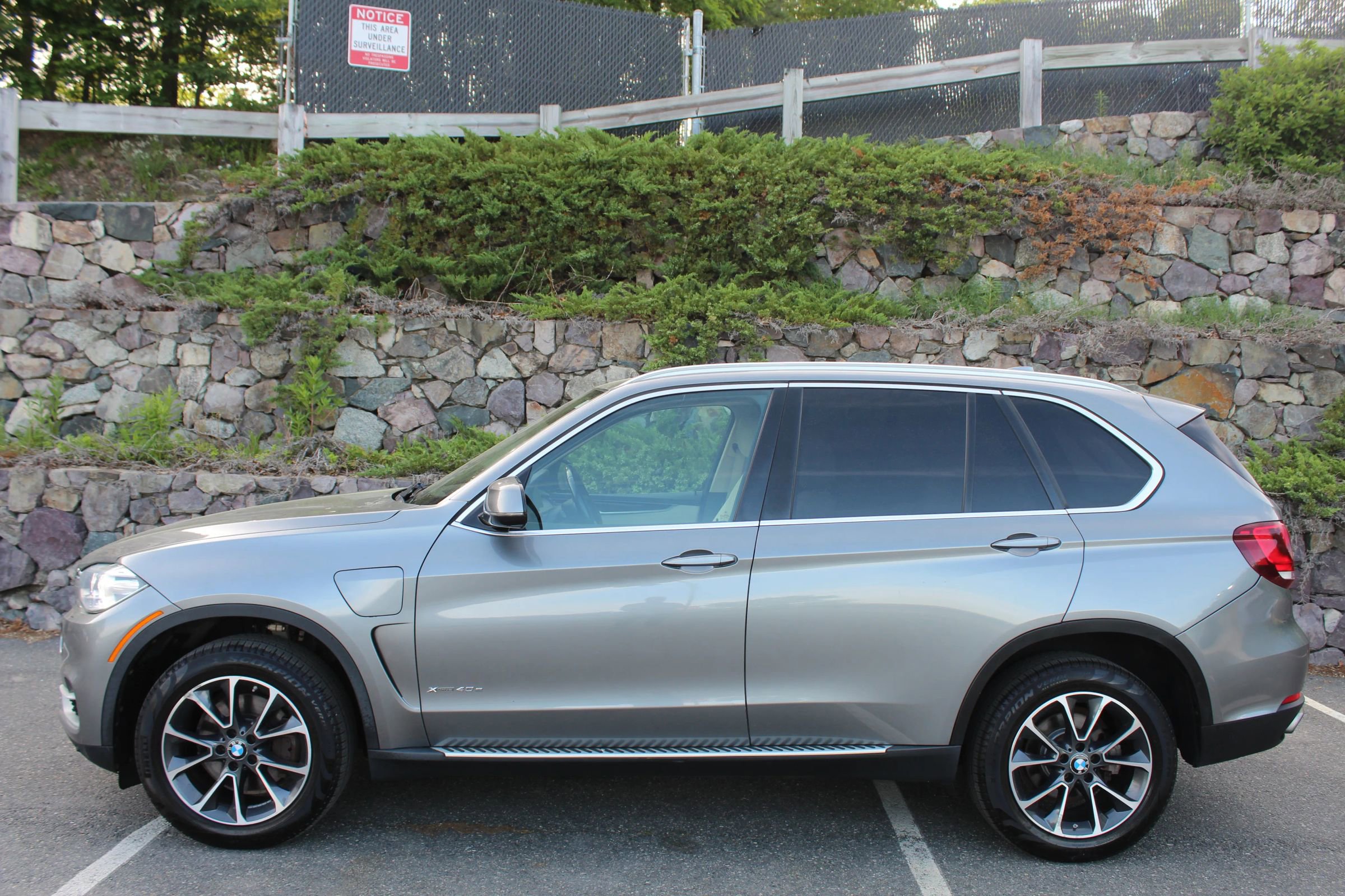 Used 2016 BMW X5 xDrive40e AWD/4WD image 6
