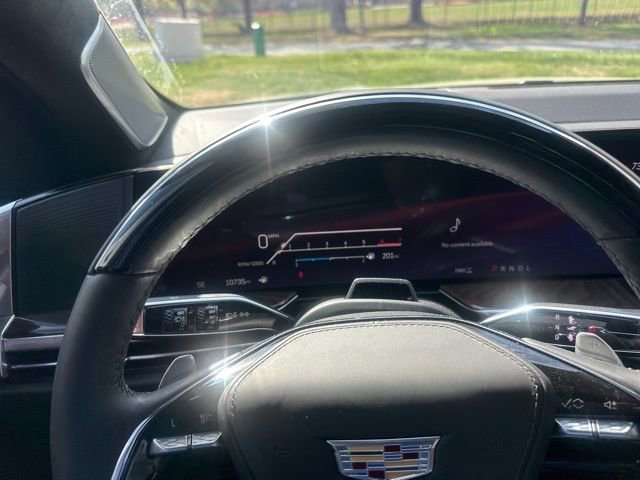 Used 2025 Cadillac Escalade Sport Platinum w/ LPO, ONYX Package image 12