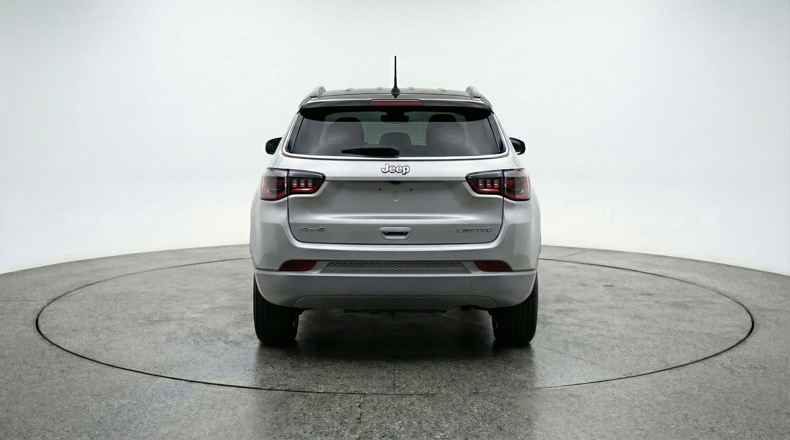 Used 2025 Jeep Compass Trailhawk image 7