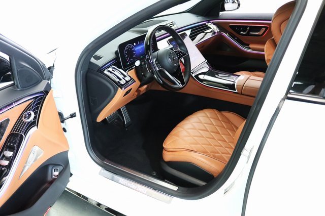 Used 2024 Mercedes-Benz S 580e 4MATIC Sedan image 22