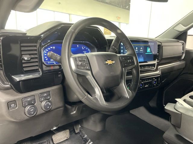 Used 2024 Chevrolet Silverado 1500 LT image 14