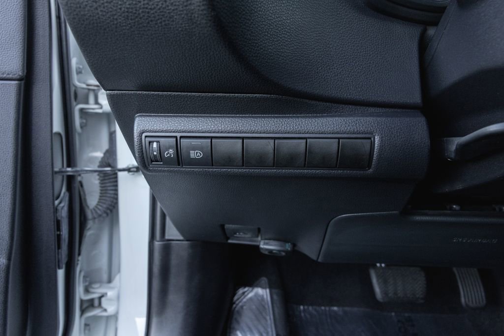 Certified 2020 Toyota Corolla SE w/ Carpet Mat Package (TMS) FWD image 13