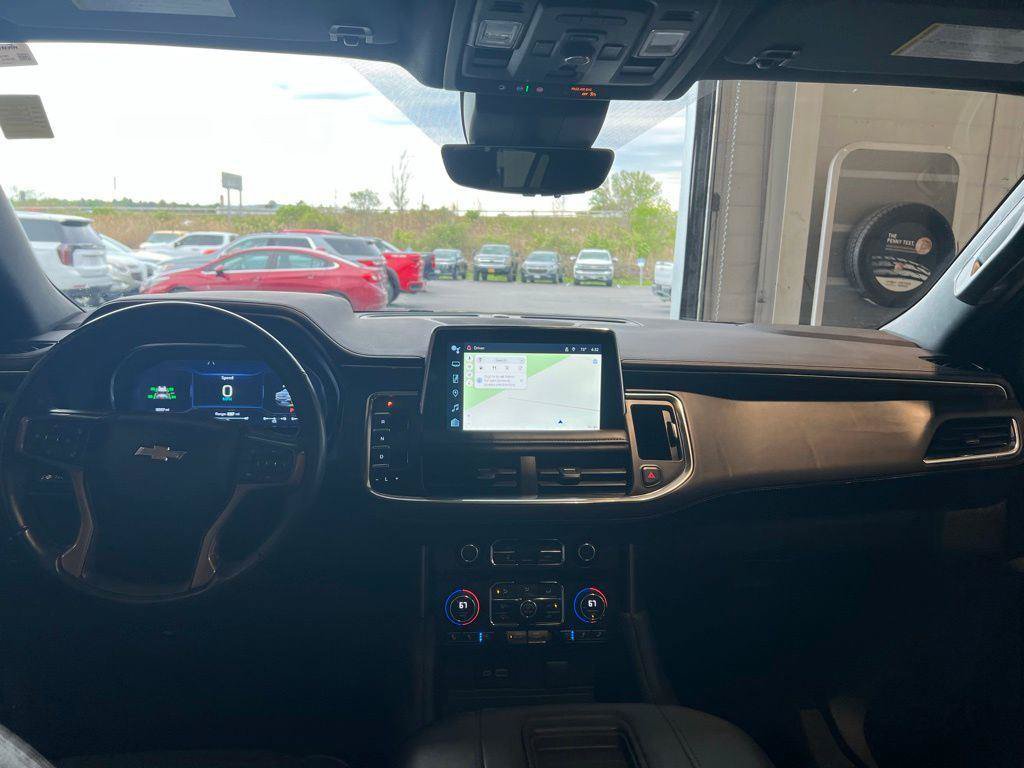 Used 2023 Chevrolet Suburban High Country AWD/4WD image 16