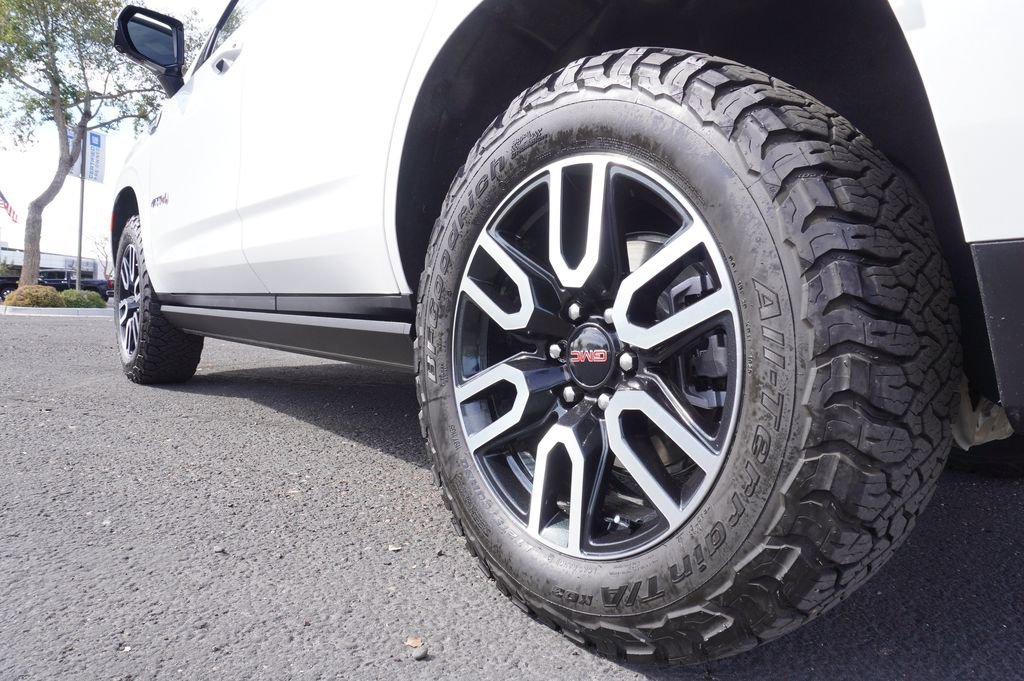 Certified 2024 GMC Yukon AT4 w/ AT4 Premium Plus Package image 6
