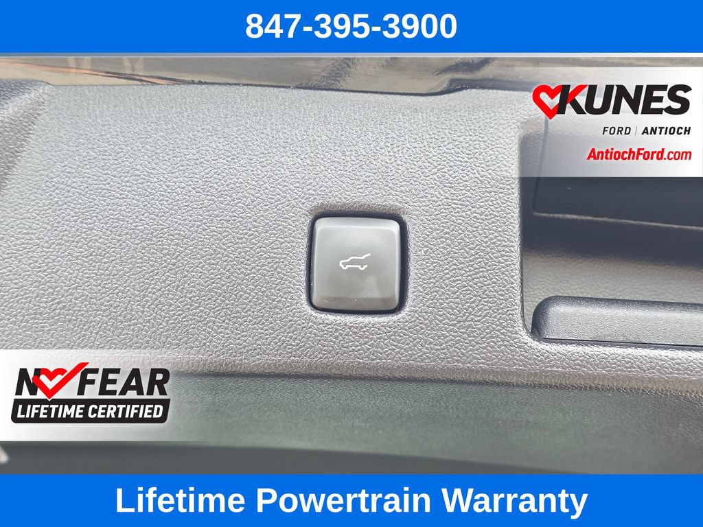 Certified 2025 Ford Escape Platinum AWD/4WD image 26